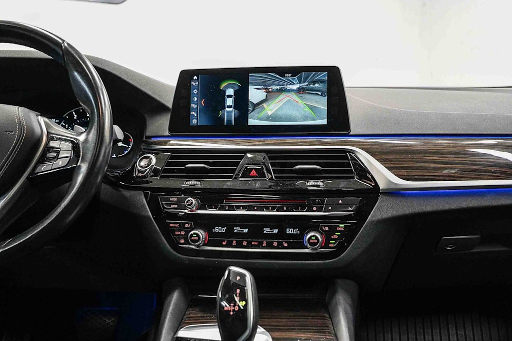 Thumbnail: 2017 BMW 5 Series - 9