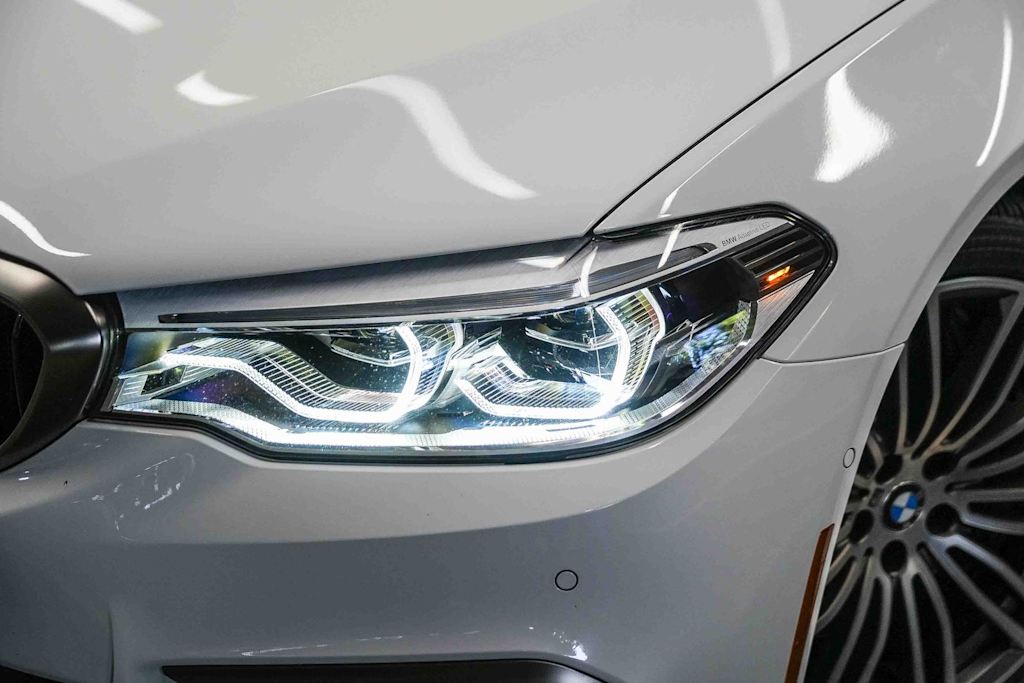 Thumbnail: 2018 BMW 5 Series - 17