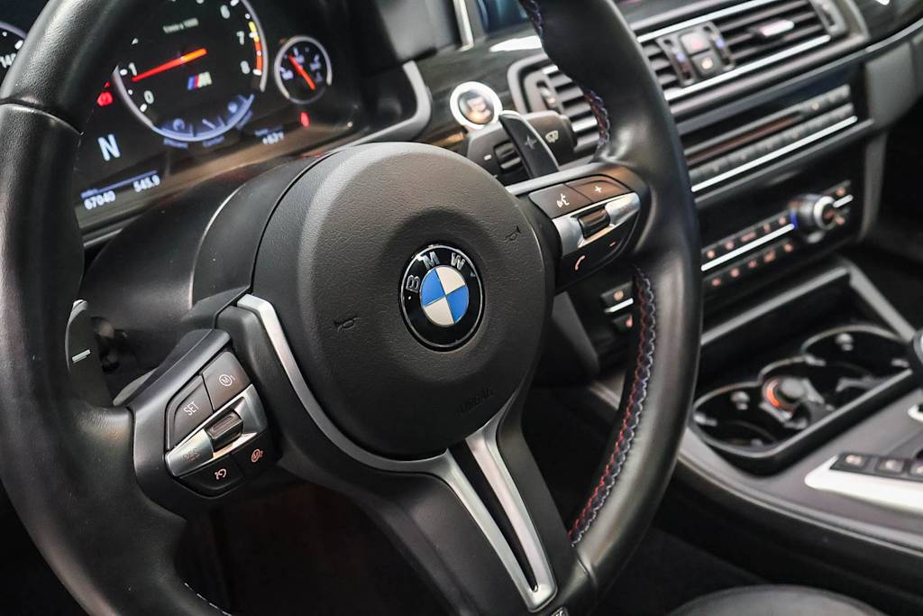 2013 BMW M5  12