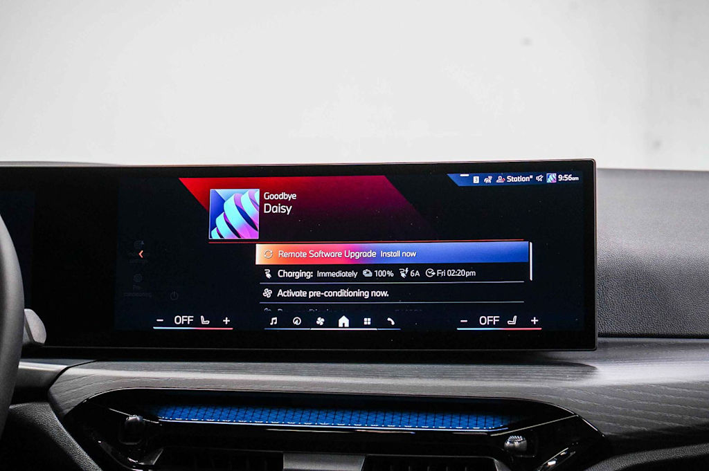 Thumbnail: 2025 BMW i4 - 14