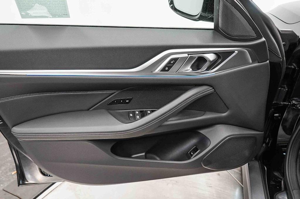 Thumbnail: 2025 BMW i4 - 26