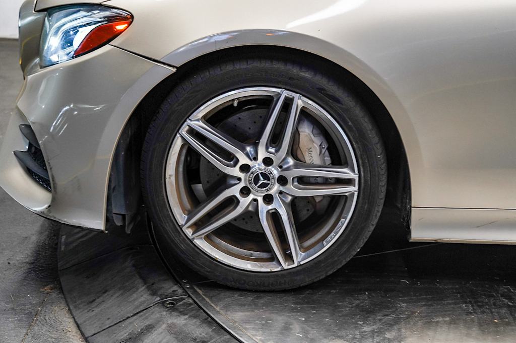 Thumbnail: 2019 Mercedes-Benz E-Class - 6