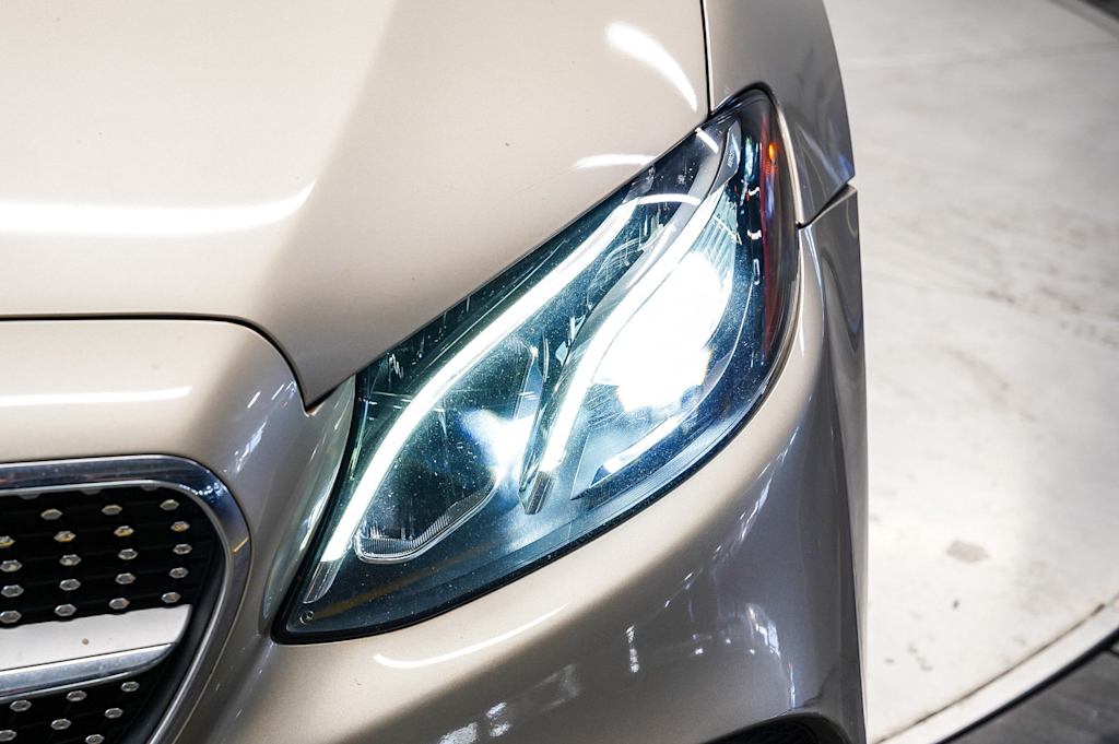 Thumbnail: 2019 Mercedes-Benz E-Class - 21