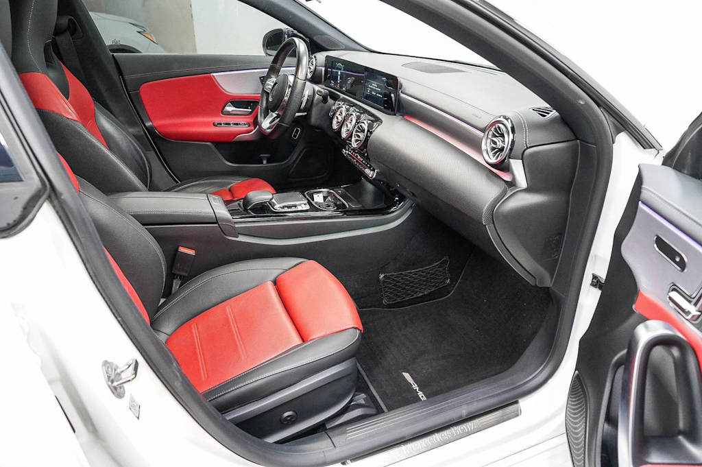 Thumbnail: 2020 Mercedes-Benz CLA - 10