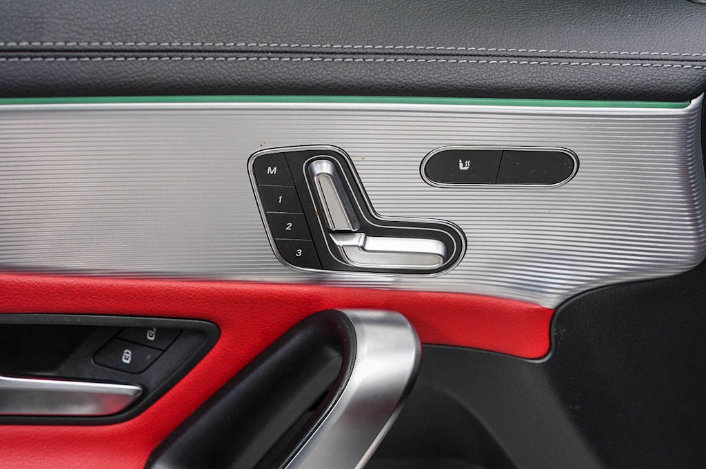 Thumbnail: 2020 Mercedes-Benz CLA - 25