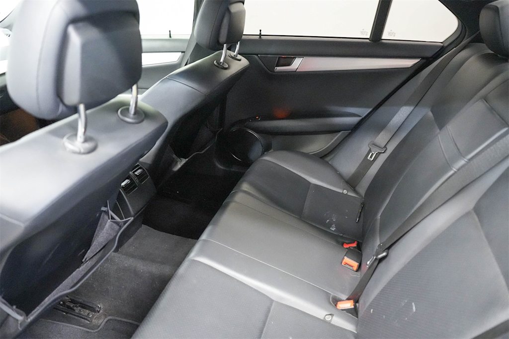 2013 Mercedes-Benz C-Class C 250 12