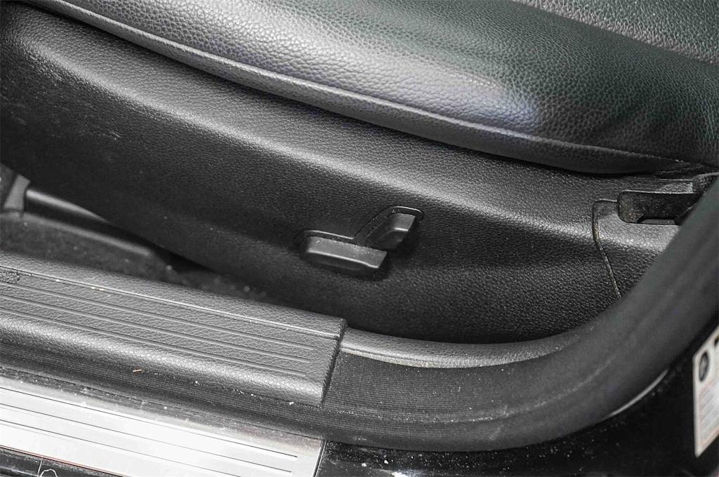 Thumbnail: 2008 Mercedes-Benz C-Class - 27