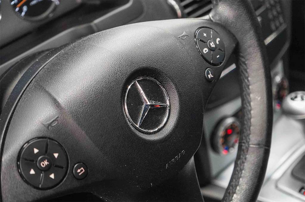 Thumbnail: 2008 Mercedes-Benz C-Class - 25