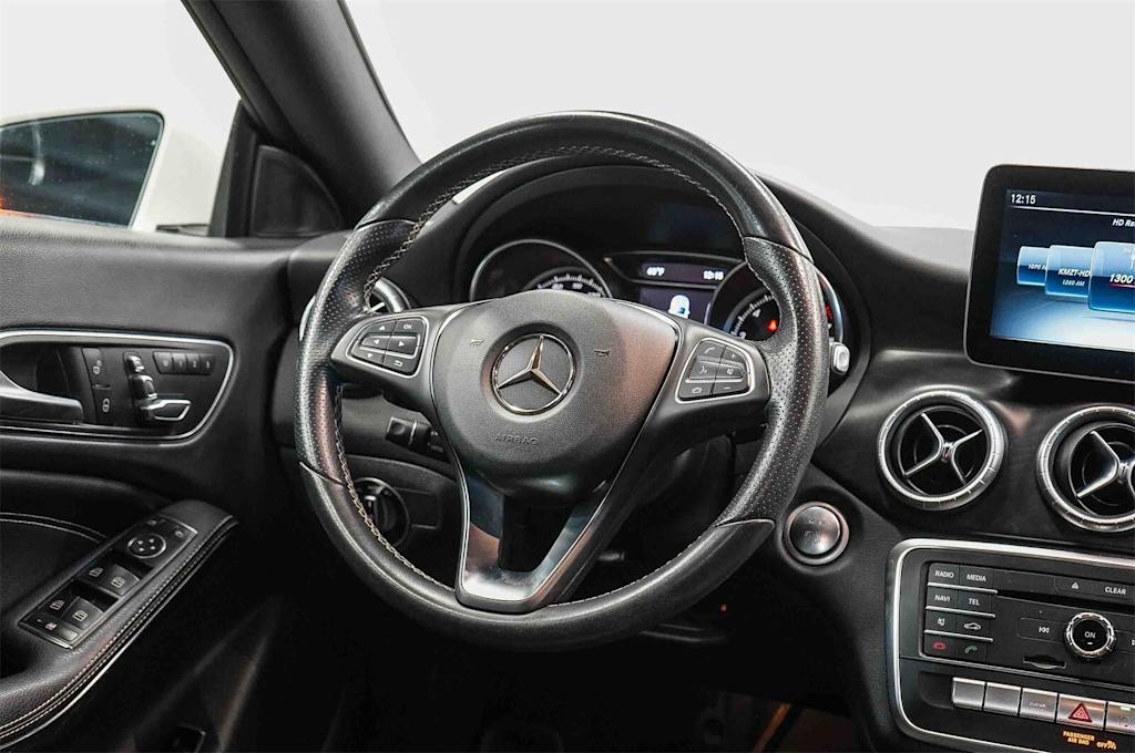 Thumbnail: 2018 Mercedes-Benz CLA - 12