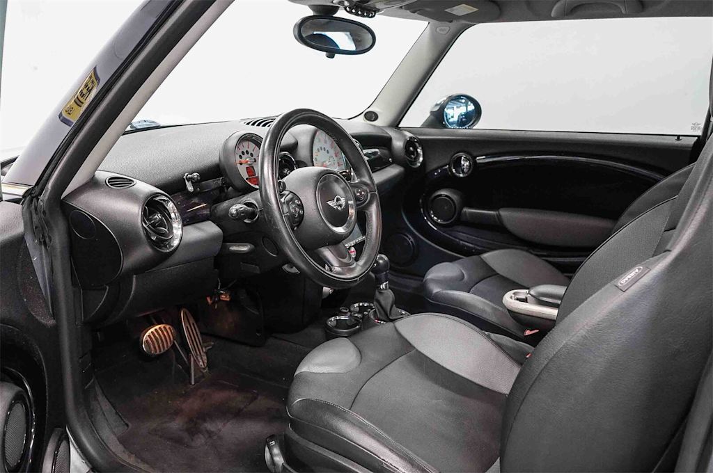 Thumbnail: 2009 MINI Cooper - 13