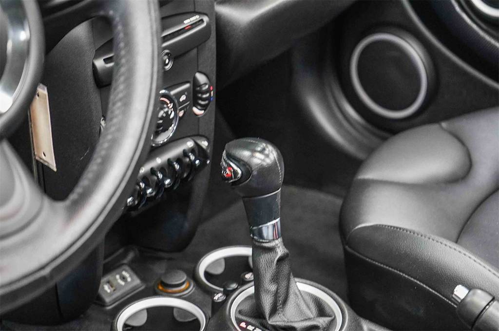 Thumbnail: 2014 MINI Cooper - 13