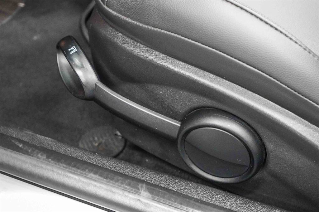 Thumbnail: 2014 MINI Cooper - 31