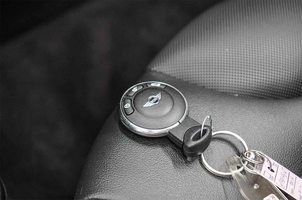 Thumbnail: 2014 MINI Cooper - 15