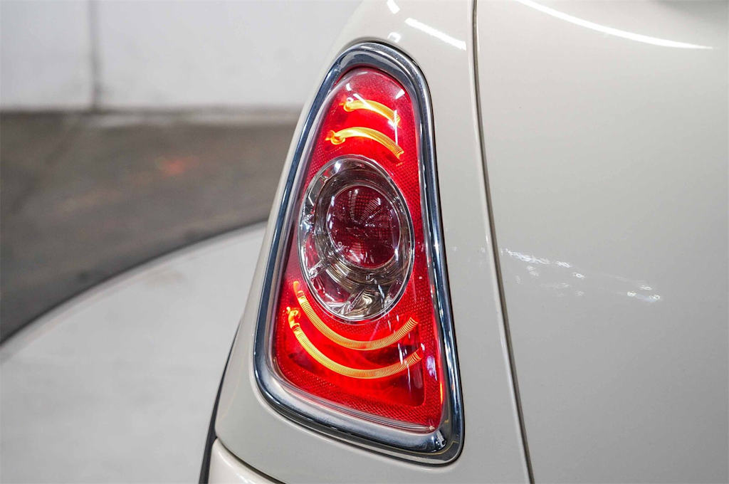 Thumbnail: 2014 MINI Cooper - 26