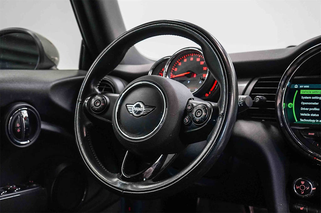 Thumbnail: 2019 MINI Cooper - 13