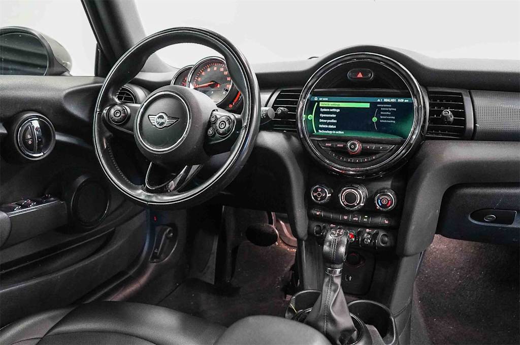 Thumbnail: 2019 MINI Cooper - 2