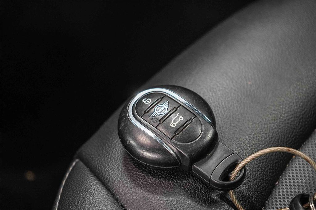 Thumbnail: 2019 MINI Cooper - 18