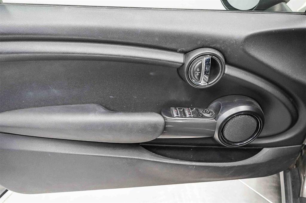 Thumbnail: 2019 MINI Cooper - 25