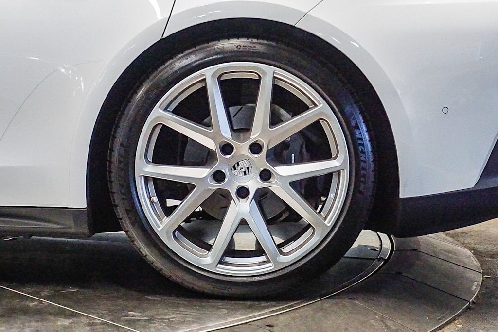 Thumbnail: 2024 Porsche Panamera - 23