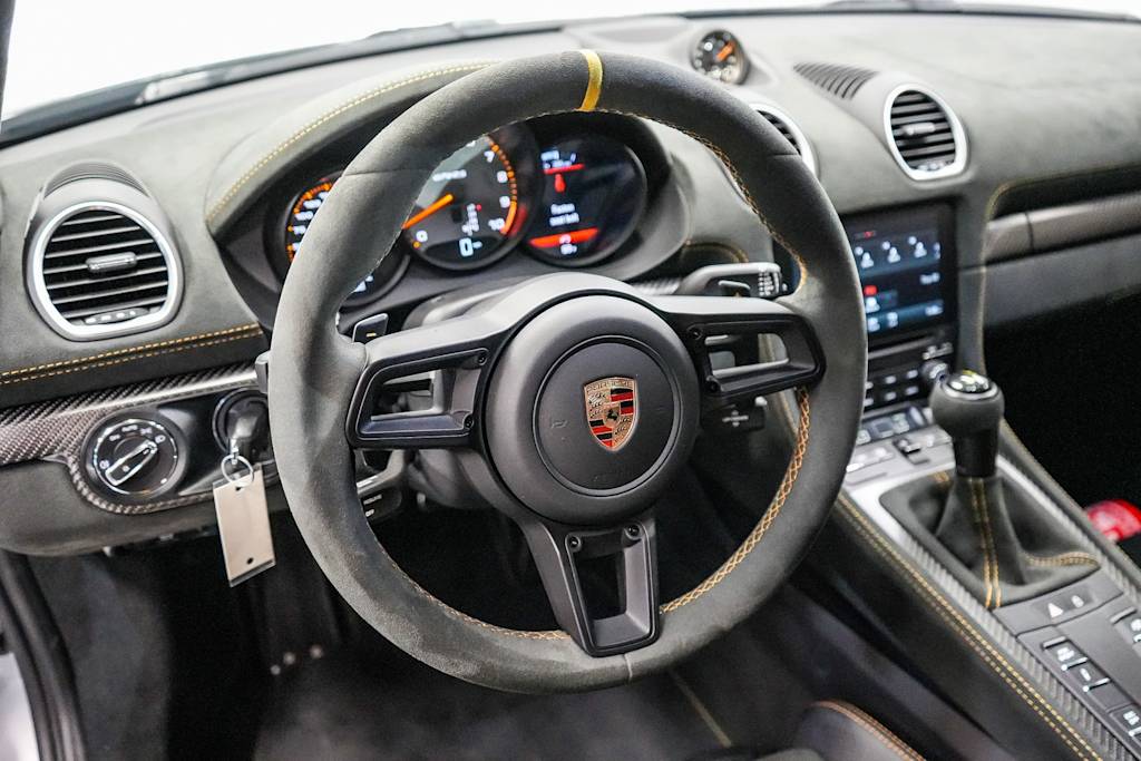 2023 Porsche 718 Cayman GT4 RS 12