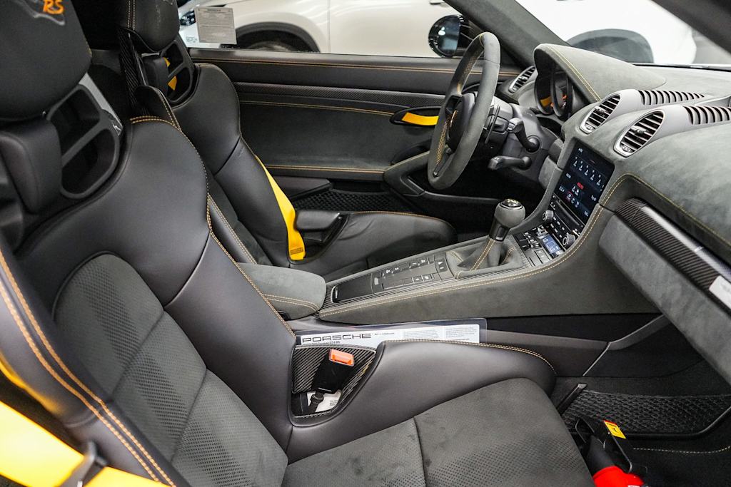 2023 Porsche 718 Cayman GT4 RS 10