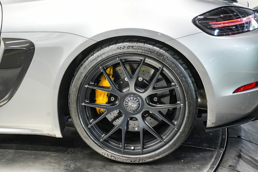 2023 Porsche 718 Cayman GT4 RS 29