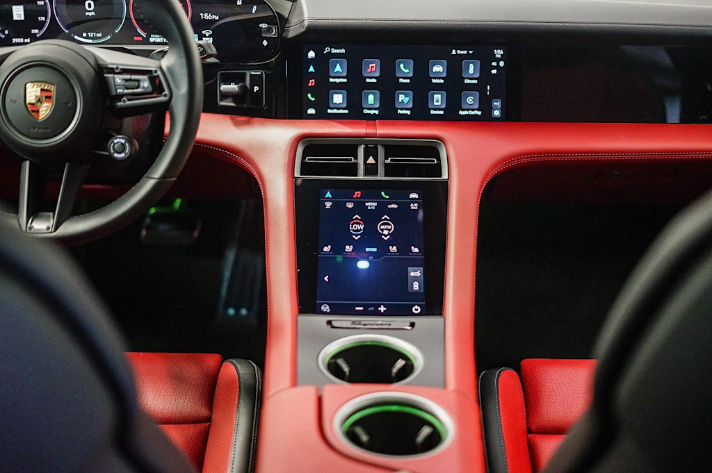 Thumbnail: 2025 Porsche Taycan - 8