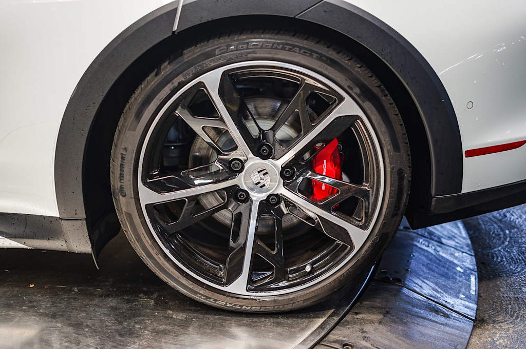 Thumbnail: 2025 Porsche Taycan - 6