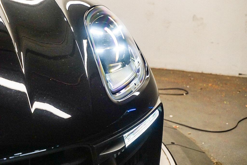 Thumbnail: 2023 Porsche Macan - 18