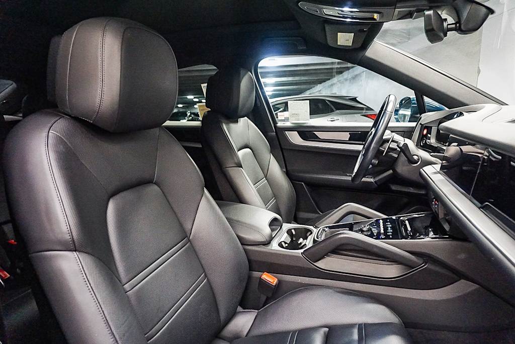 Thumbnail: 2024 Porsche Cayenne - 9