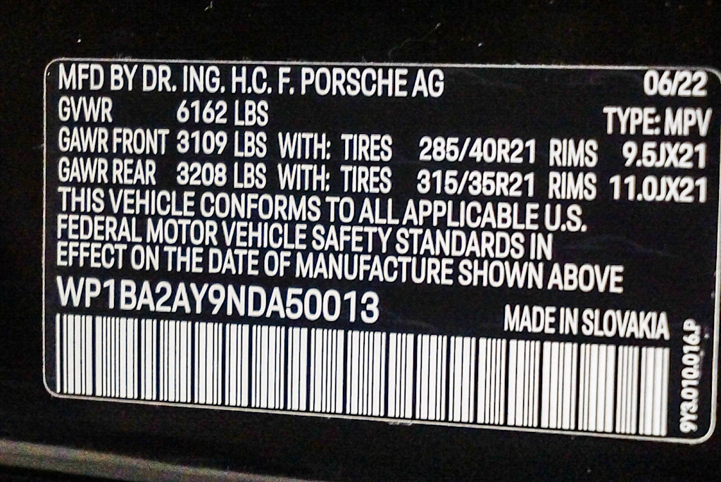 Thumbnail: 2022 Porsche Cayenne - 30