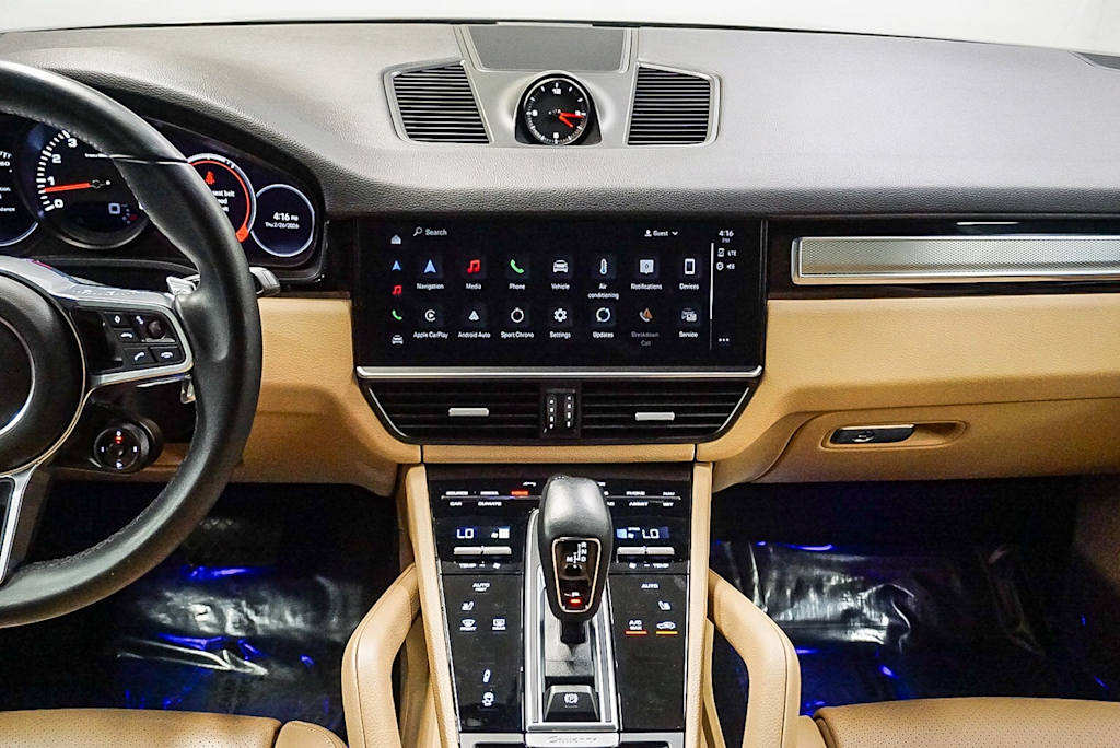 Thumbnail: 2022 Porsche Cayenne - 9