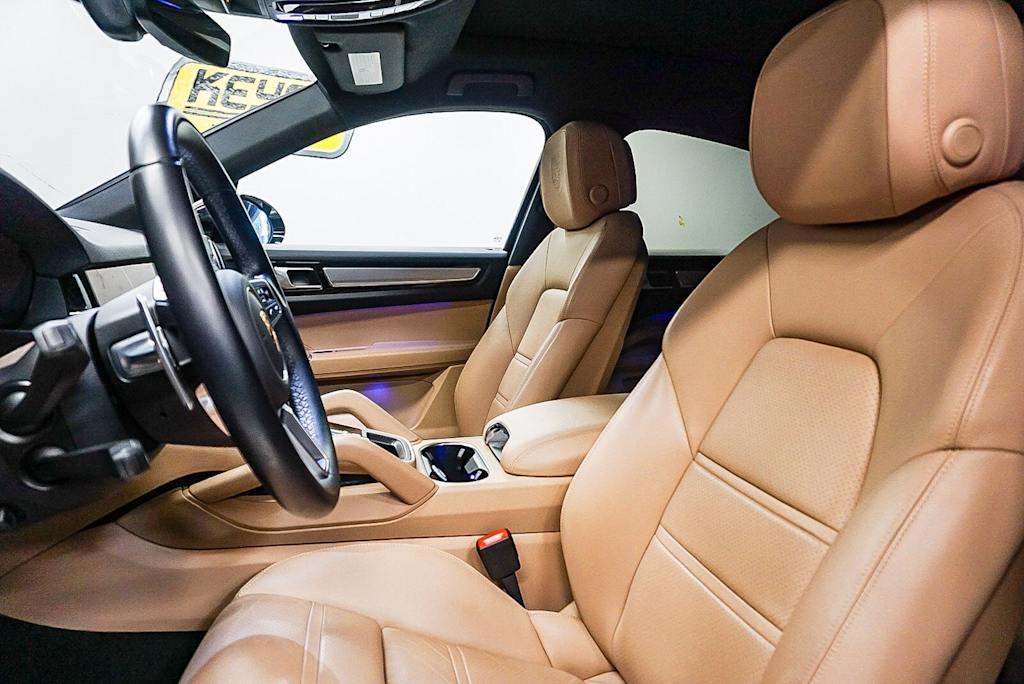 Thumbnail: 2022 Porsche Cayenne - 11