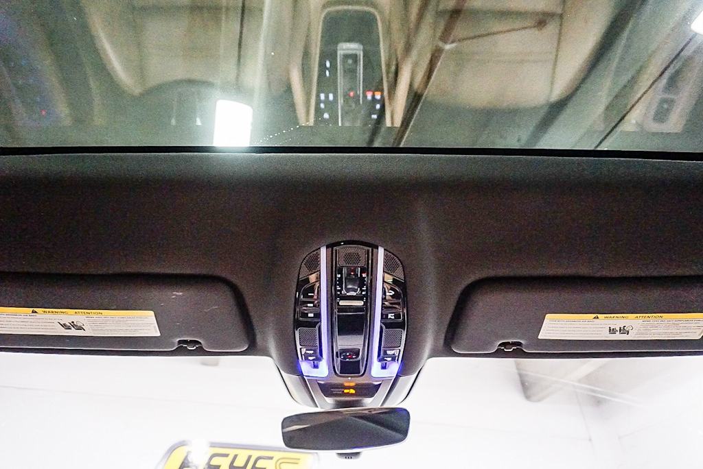 Thumbnail: 2022 Porsche Cayenne - 25