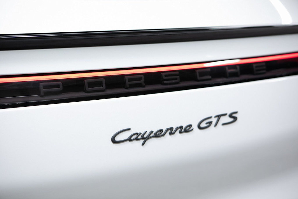 Thumbnail: 2023 Porsche Cayenne - 31