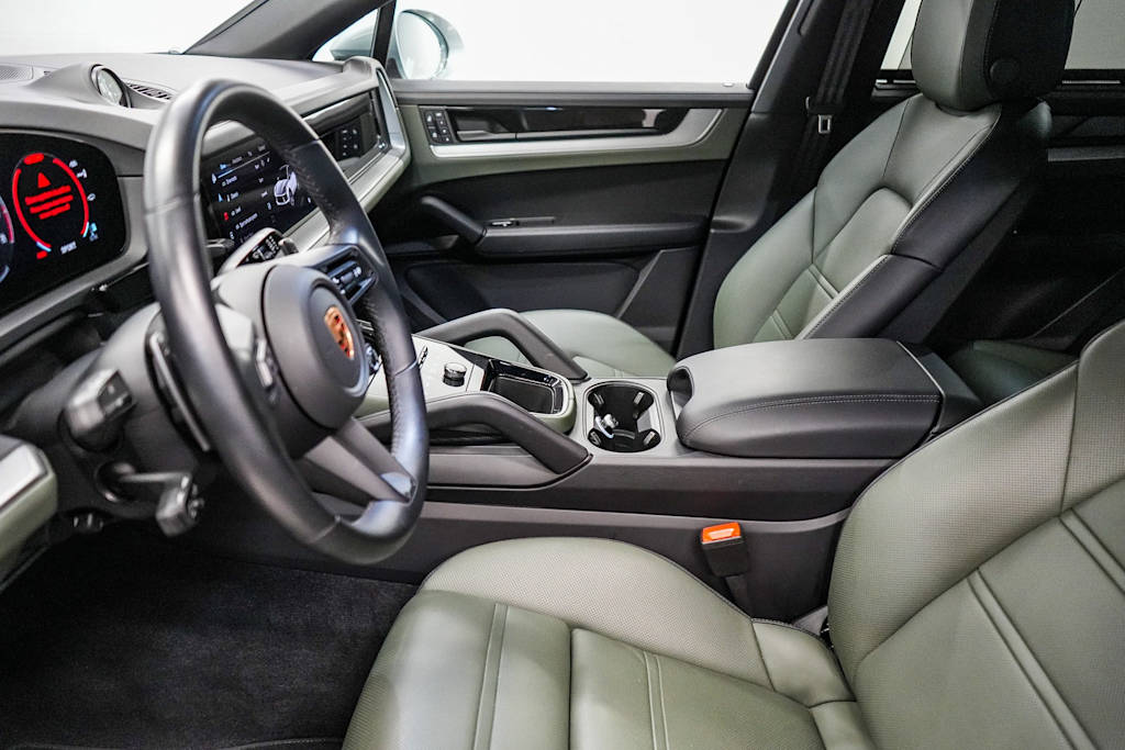 2024 Porsche Cayenne S 11