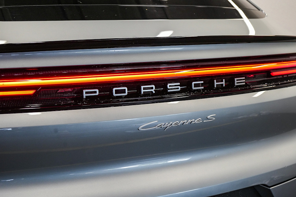 2024 Porsche Cayenne S 22