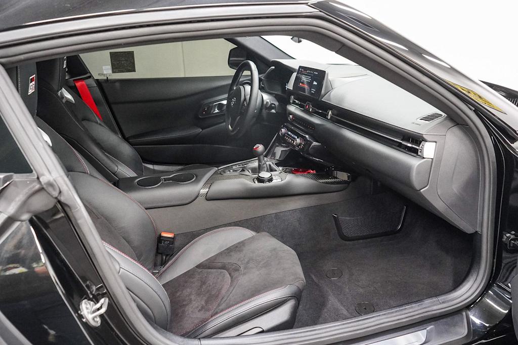 Thumbnail: 2026 Toyota GR Supra - 9