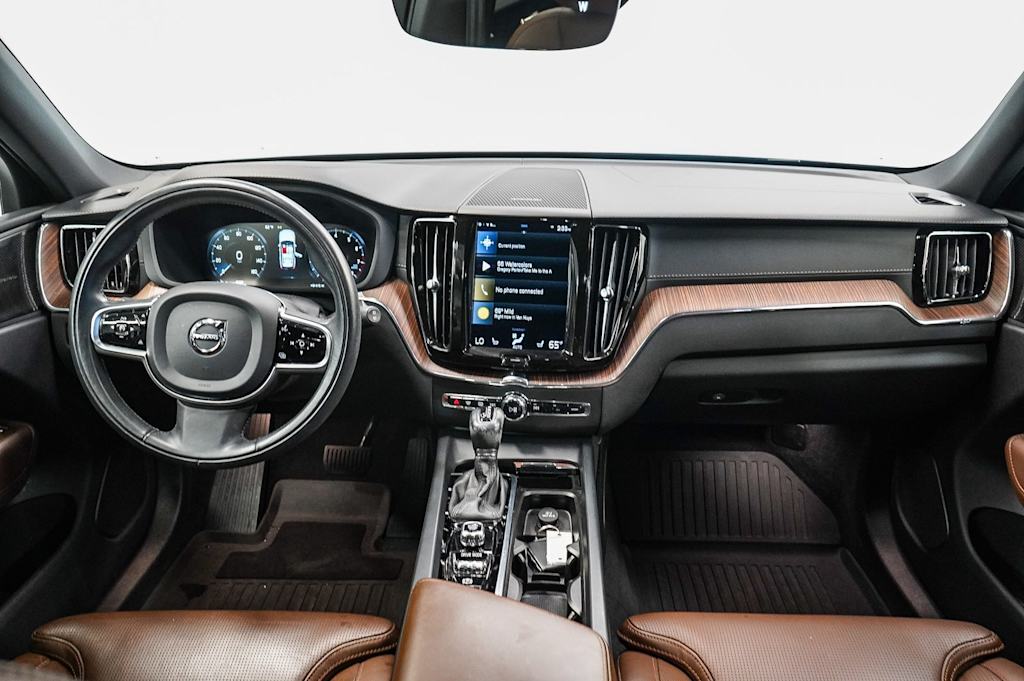 Thumbnail: 2021 Volvo XC60 - 2