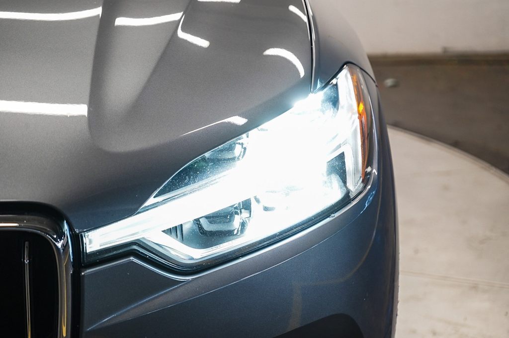 Thumbnail: 2021 Volvo XC60 - 21