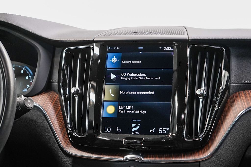 Thumbnail: 2021 Volvo XC60 - 15