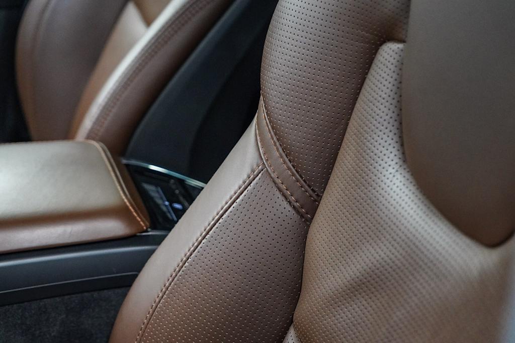 Thumbnail: 2021 Volvo XC60 - 11