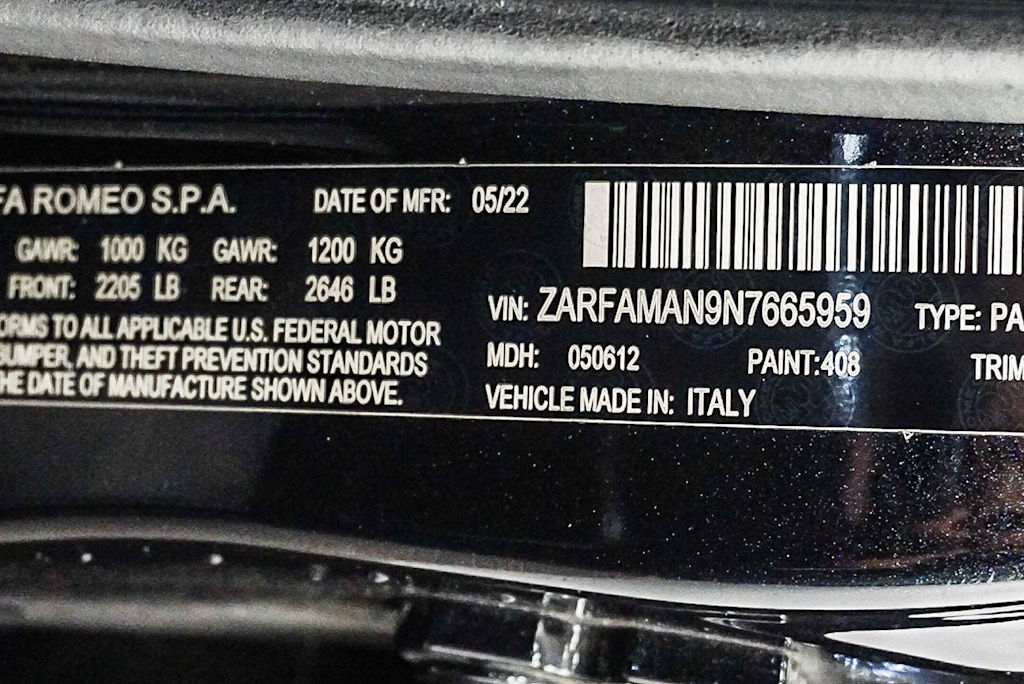 Thumbnail: 2022 Alfa Romeo Giulia - 16