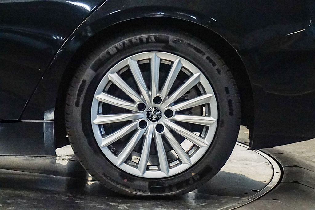 Thumbnail: 2022 Alfa Romeo Giulia - 21