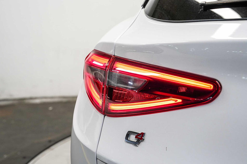 Thumbnail: 2019 Alfa Romeo Stelvio - 23