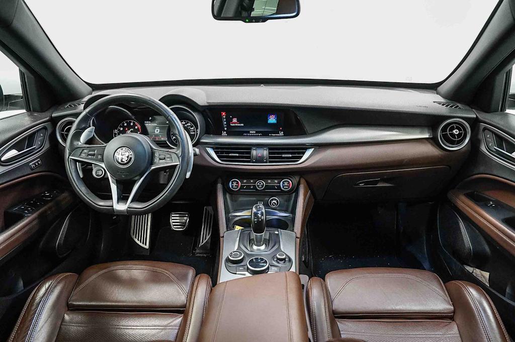 Thumbnail: 2019 Alfa Romeo Stelvio - 2