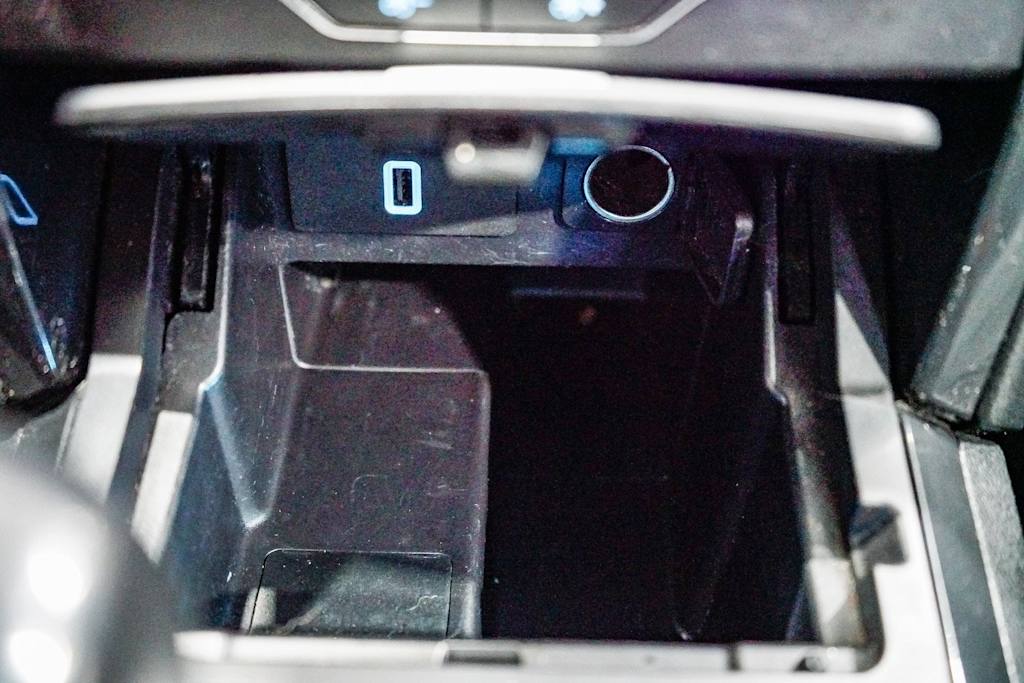 Thumbnail: 2019 Ford Explorer - 16