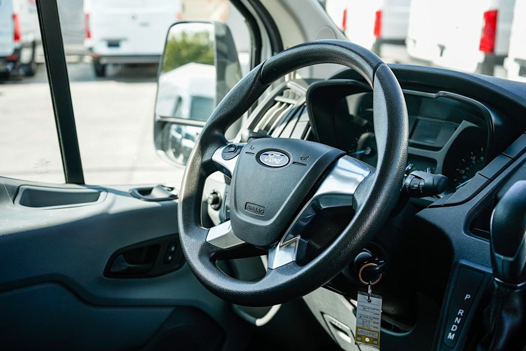 Thumbnail: 2018 Ford Transit Series - 11