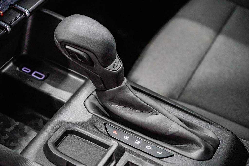 Thumbnail: 2024 Chevrolet Colorado - 14