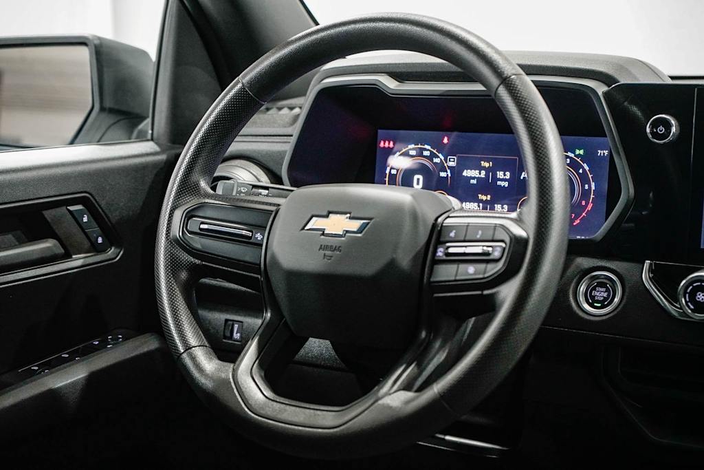 Thumbnail: 2024 Chevrolet Colorado - 12